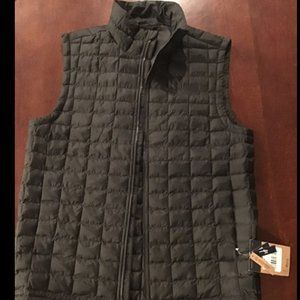 NWT MATTE BLACK THE NORTH FACE FOUNDATION VEST
